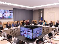 Областные депутаты изучают уровень нагрузки на школьников