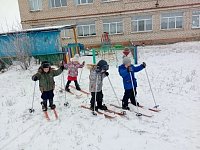 20 января в дошкольной группе МОУ "СОШ с.Демьяс" прошёл замечательный спортивный праздник «День здоровья»!