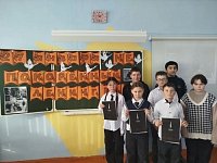 В МОУ "СОШ с.Демьяс" прошли классные часы «Блокадный Ленинград». 